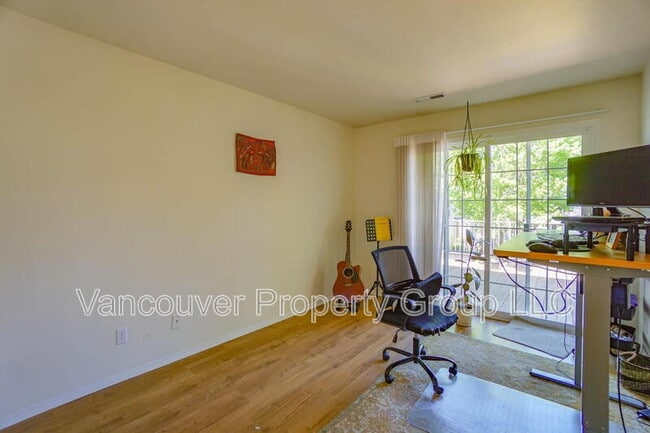 Building Photo - 13210 SE 7th St