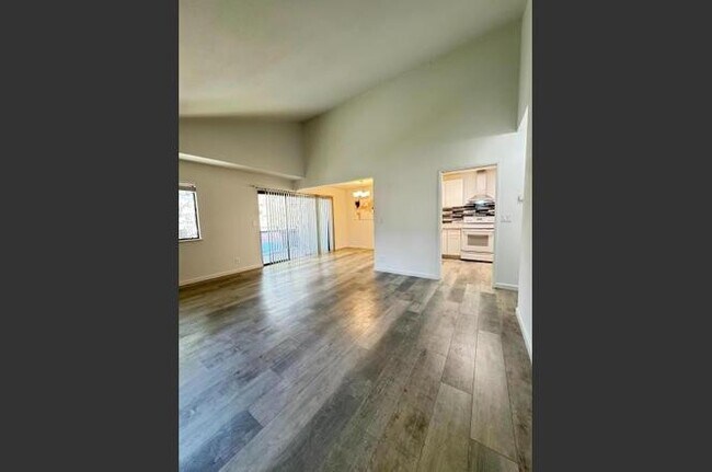 Building Photo - 5705 Makati Cir