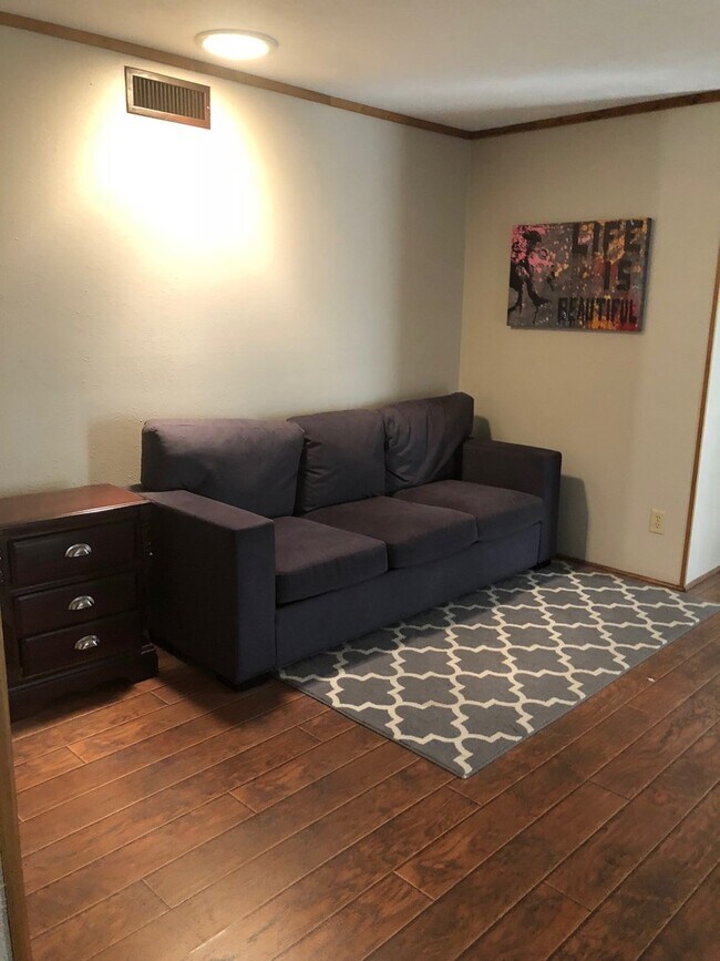 Building Photo - Adorable Home on Corner LOT- COMING SOON