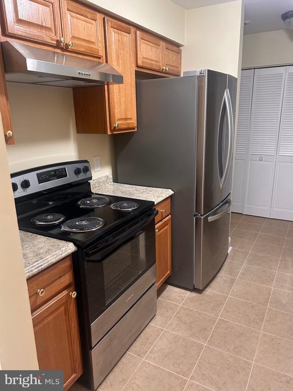 Building Photo - 8513 Falls Run Rd