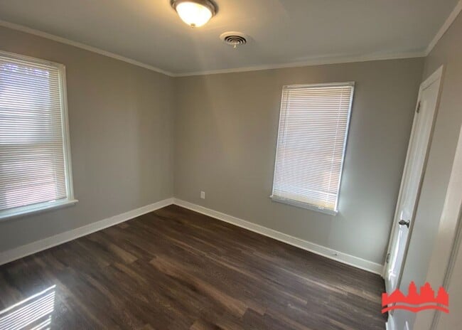 Building Photo - 2723 Supreme Ave