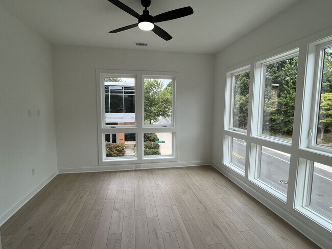 Building Photo - Brand New Corner Unit 2 Bed Condo in Corne...