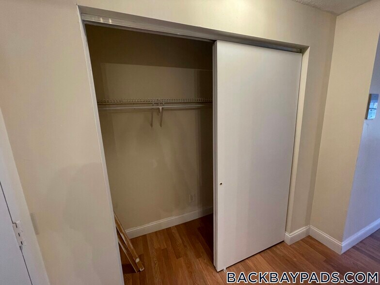 Building Photo - 1078 Boylston St