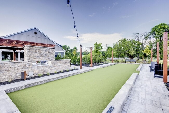 Building Photo - 25 Glade Lp