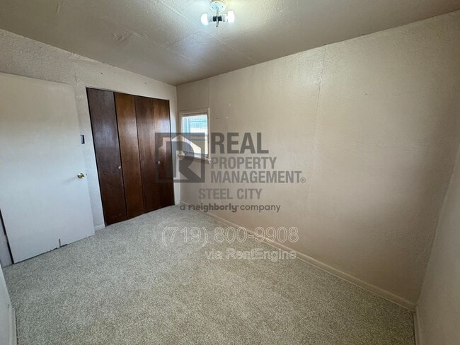 Building Photo - 2401 Overton Rd