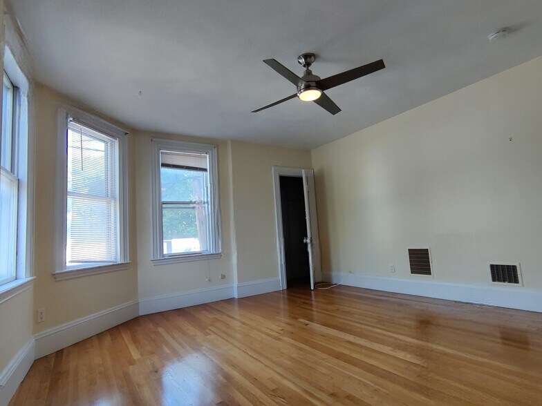 Building Photo - 234 Cypress St