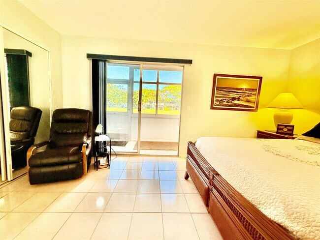 Building Photo - 42 Tilford C