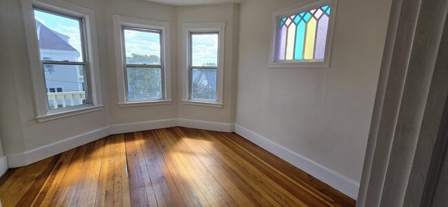 Building Photo - 6 Beede Ave