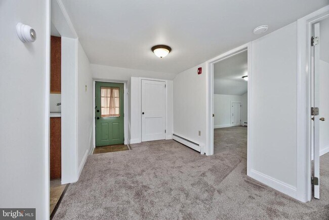 Building Photo - 397 W Ridge Pike