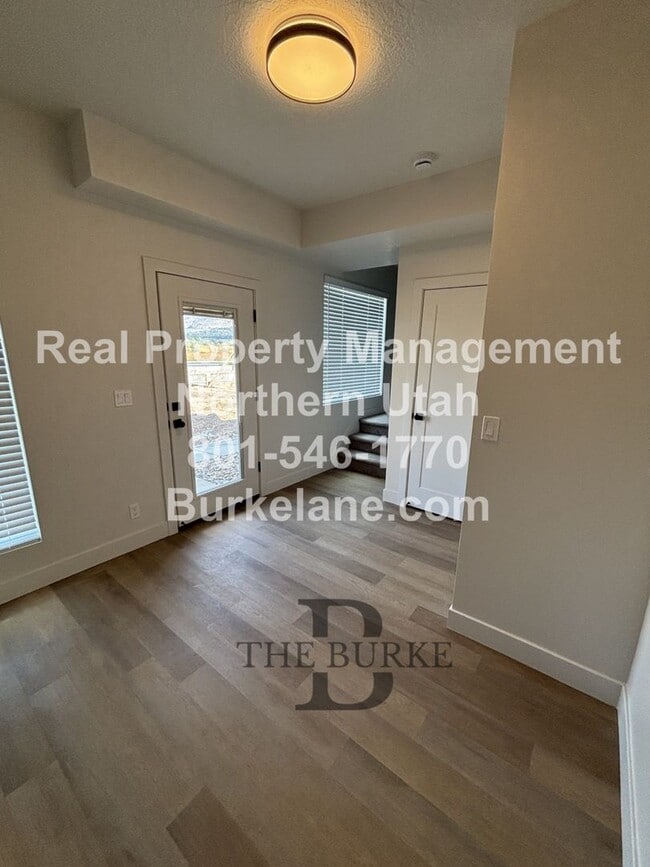 Building Photo - Brand New Townhomes in Farmington