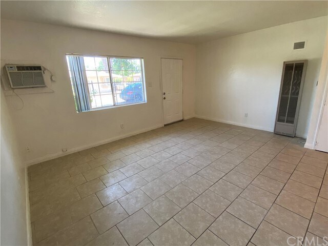 Building Photo - 26098 10th St