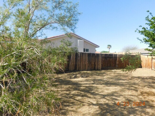 Building Photo - 1232 Mandy Ct