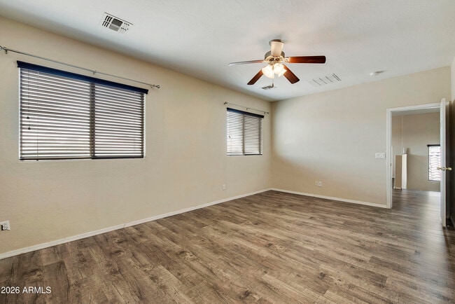 Building Photo - 6209 S 43rd Dr