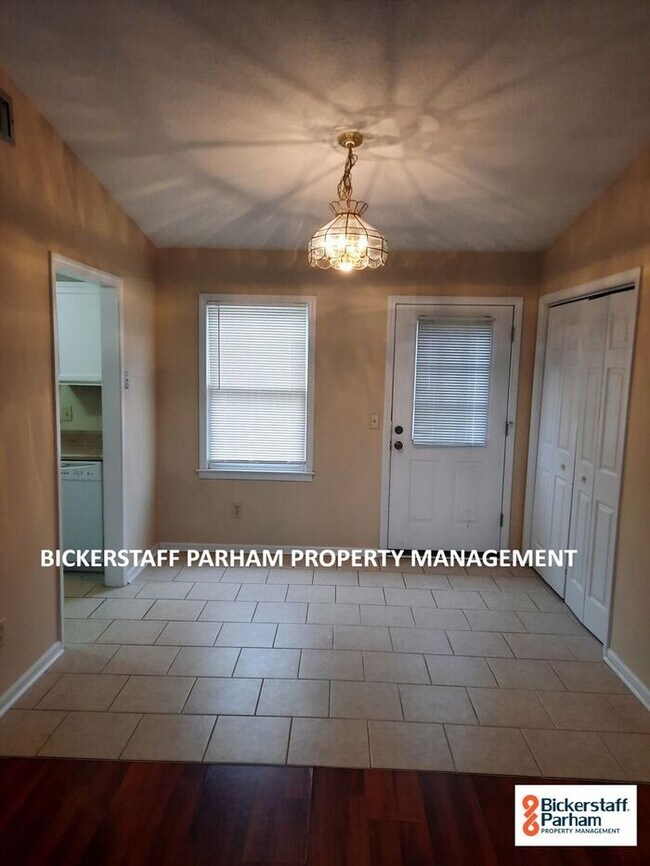 Building Photo - Located in Cusseta!
