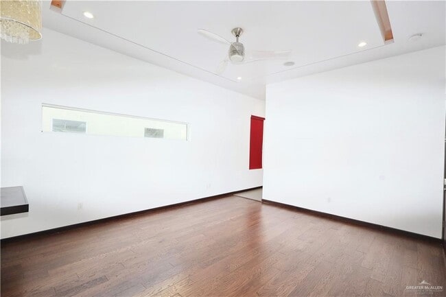 Building Photo - 28 Grovewood Ave