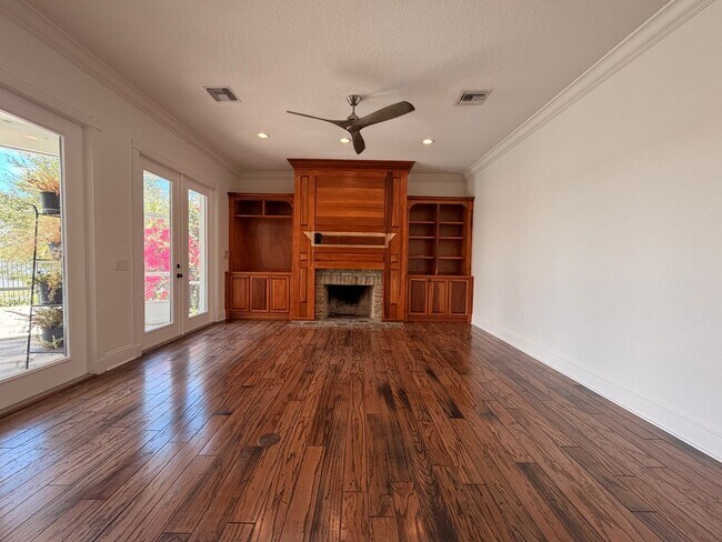 Building Photo - Luxury Windermere Home | 5 Bed 4.5 Bath La...