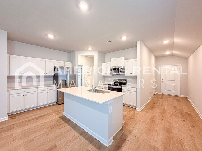 Building Photo - 4032 River Bend Rd