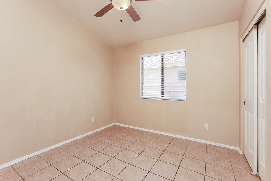 Building Photo - 10462 E Dusky Willow Dr