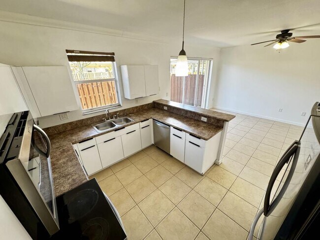 Building Photo - 12975 SW 135th St