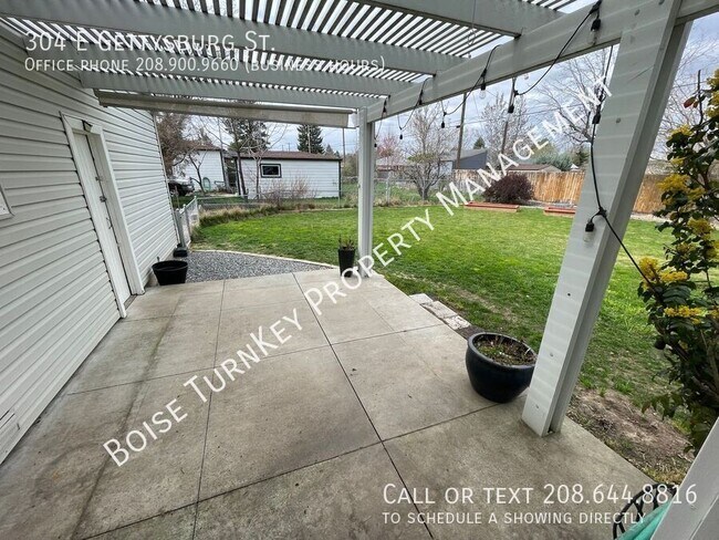 Building Photo - 304 E Gettysburg St