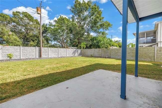 Building Photo - 6519 27th Way N