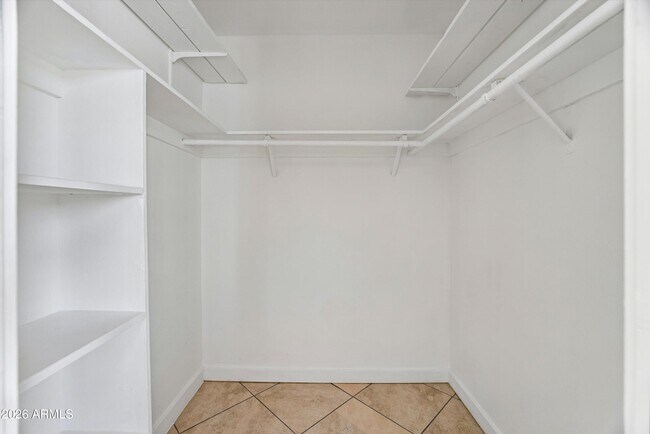 Building Photo - 7126 N 19th Ave