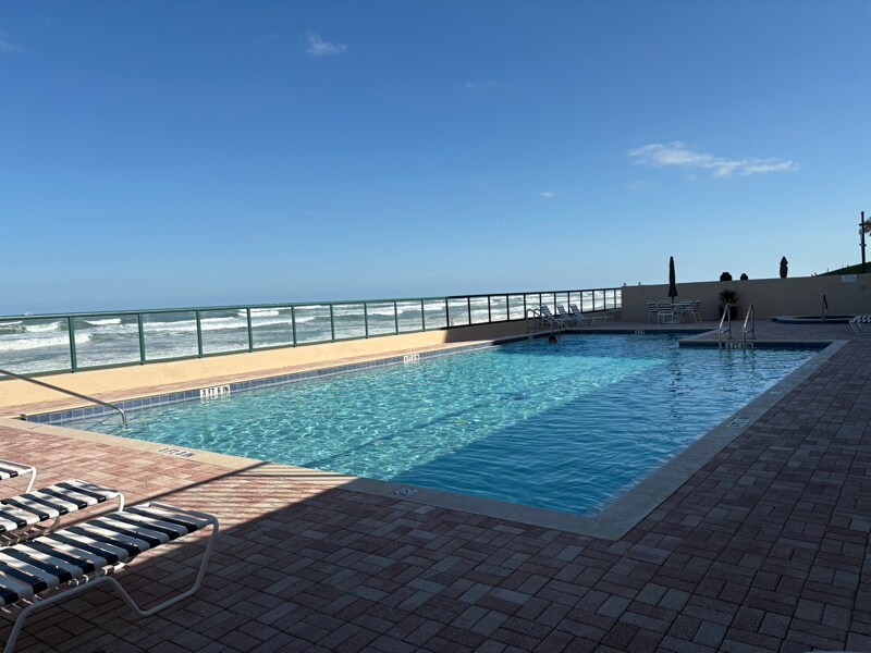 Building Photo - 4565 S Atlantic Ave