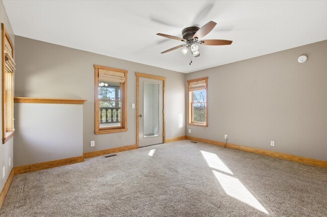 Building Photo - 102 N Gaw St