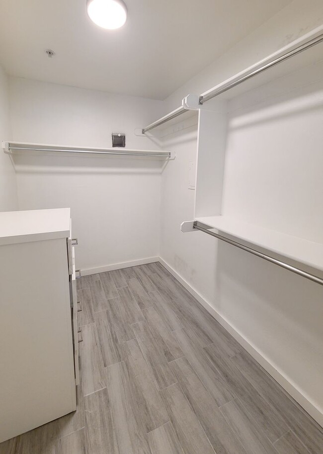 Building Photo - Remodeled Condo in Norman