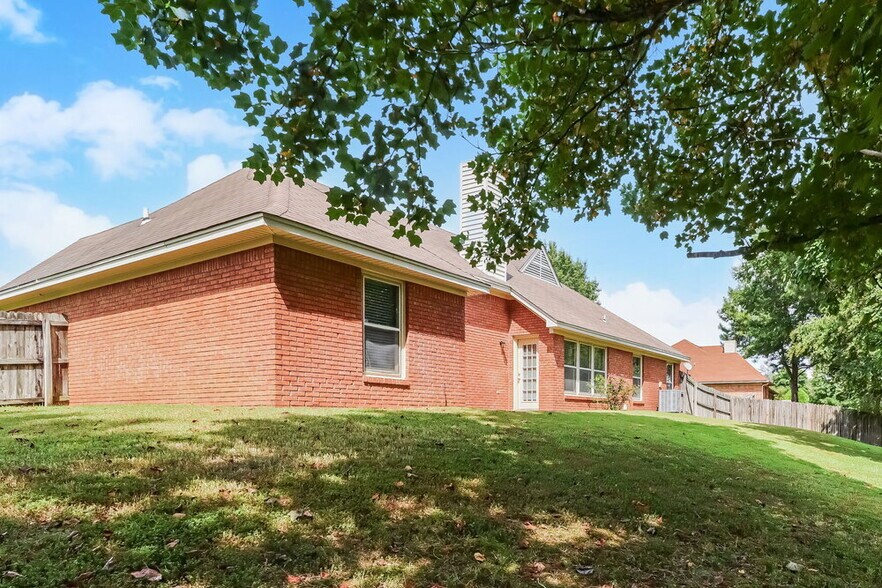 Building Photo - 8607 Bazemore Rd