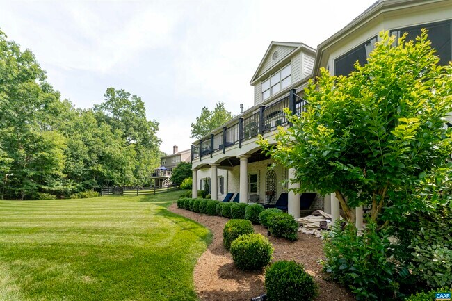 Building Photo - 1500 Piper Way