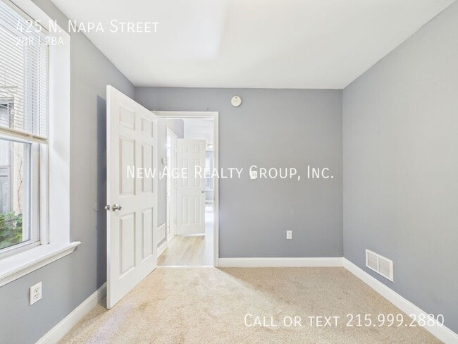 Building Photo - 425 N Napa St