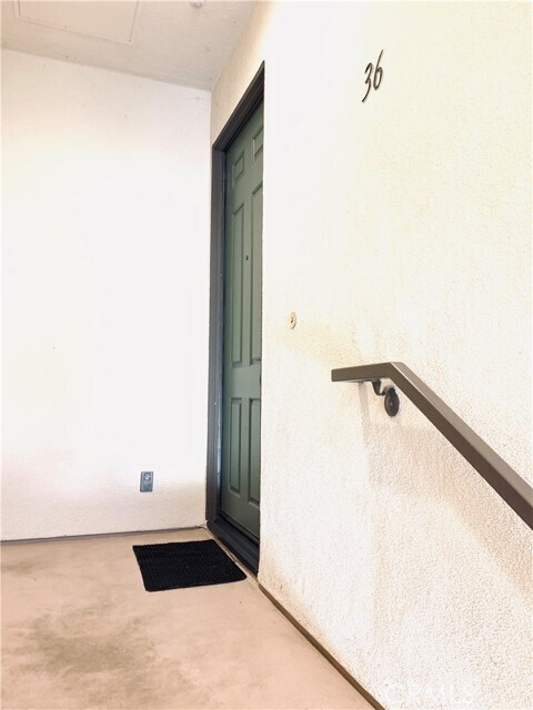Building Photo - 36 Leucadia