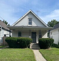 Building Photo - 427 E Pearl St