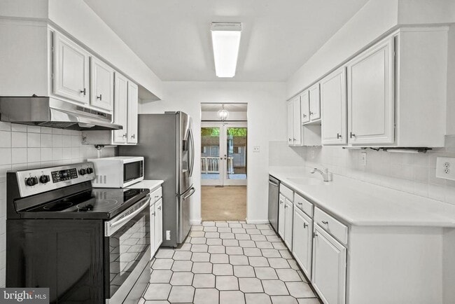 Building Photo - 9086 Brook Ford Rd