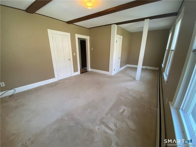 Building Photo - 114 Nooks Hill Rd