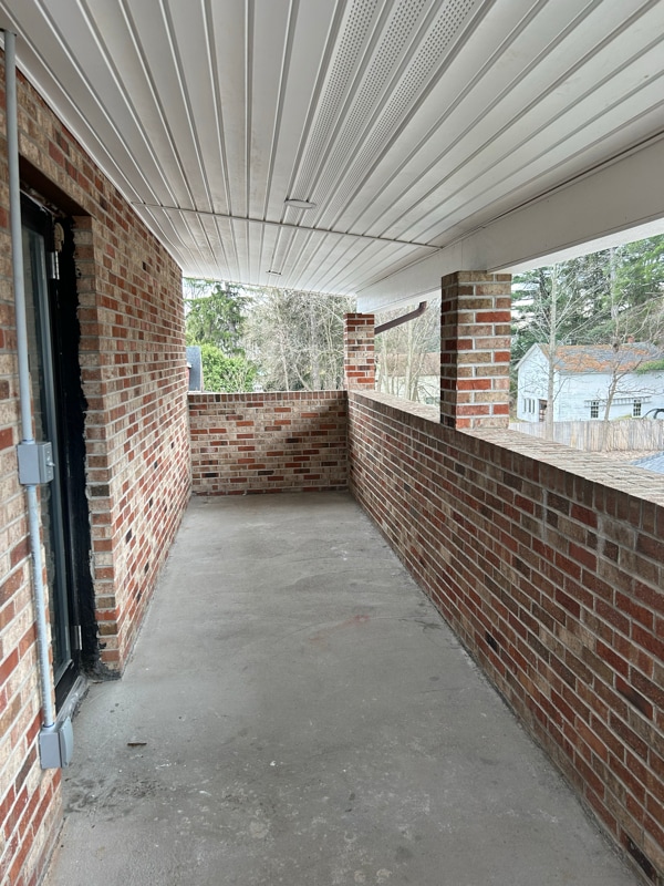 Building Photo - 120 N Main St