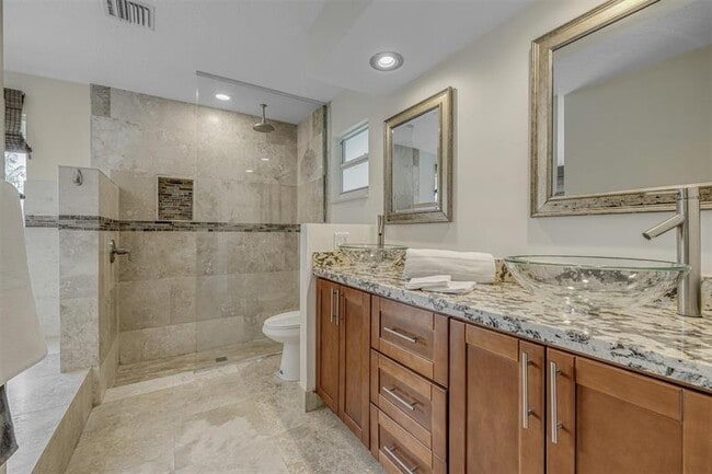 Building Photo - 13666 Exotica Ln