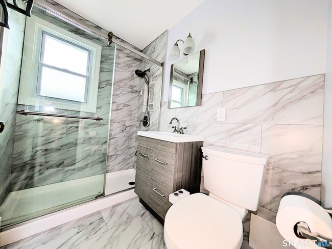 Building Photo - 15 Cherry Hill Dr