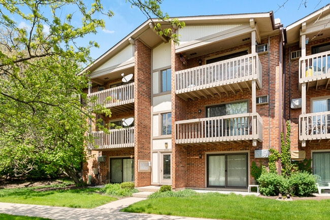 Primary Photo - 2392 Abbeywood Dr