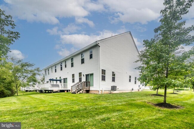 Building Photo - 401 Wynstone Ct