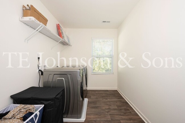 Building Photo - 5624 Baverhof Dr