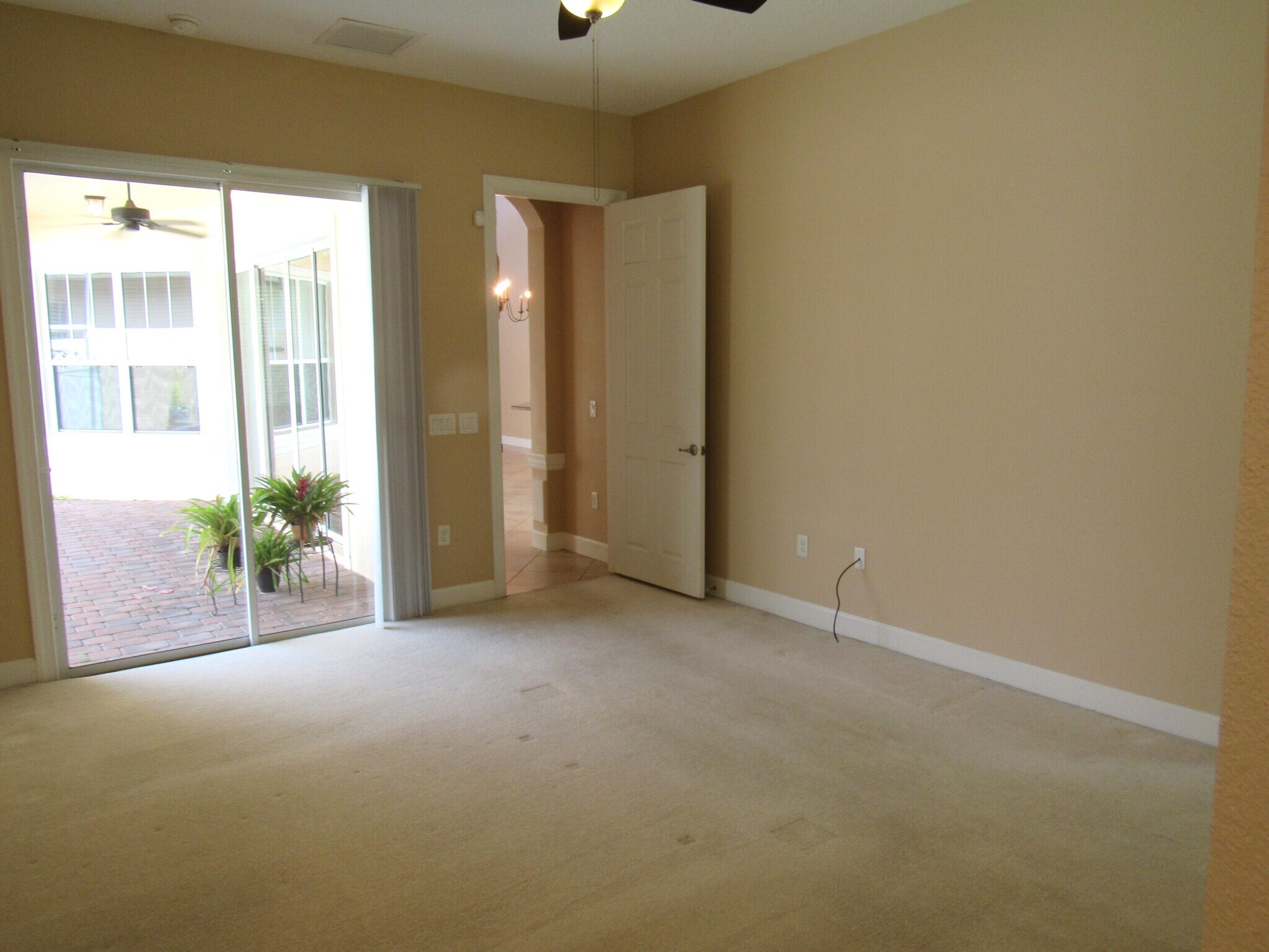 primary bedroom 2 - 3435 Torre Blvd