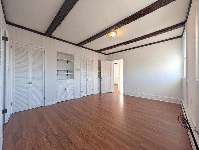 Building Photo - 148 South St