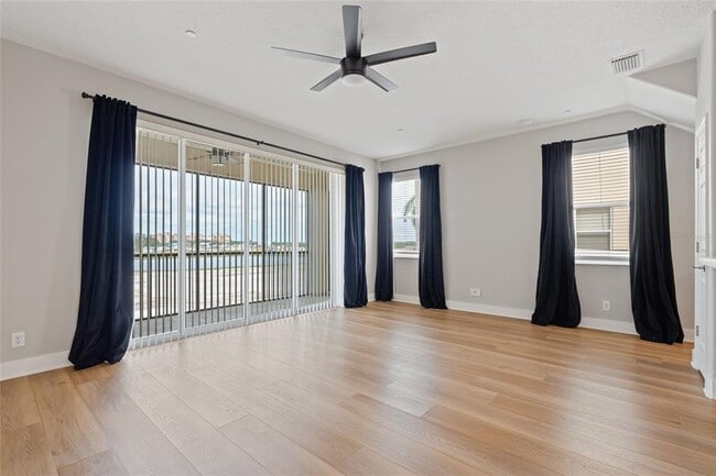 Building Photo - 1129 Venetian Harbor Dr NE