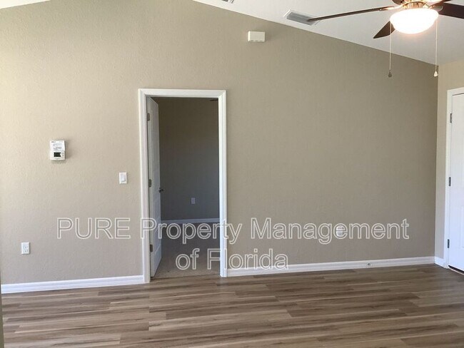 Building Photo - 2945 SW 148 Ct