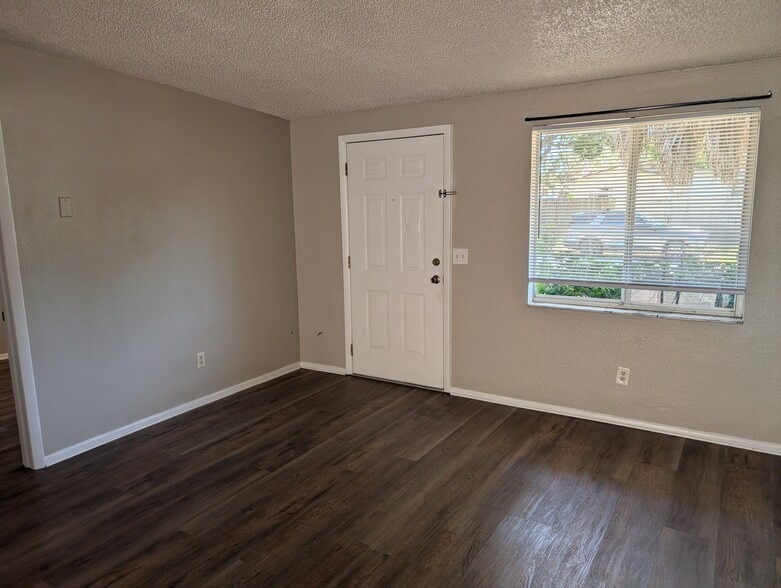 Living Room - 6751 Carnelian Ave