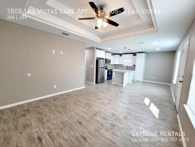 Building Photo - 3808 Las Vistas Ln