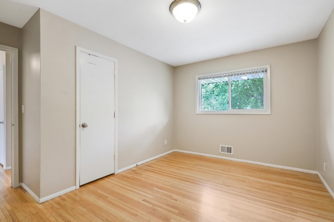 Building Photo - 6332 Xerxes Ave S