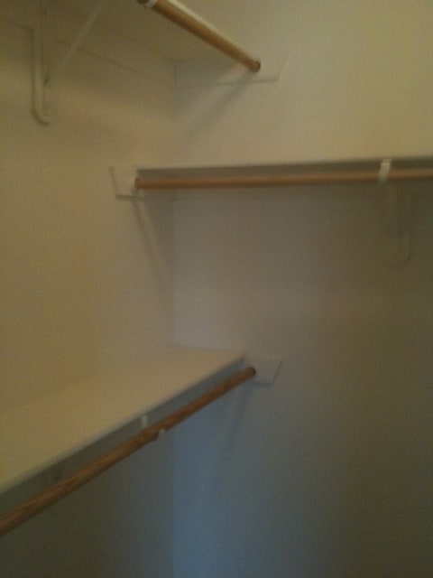 Building Photo - GREAT TOWNHOME LOCATED IN GATED COMMUNITY!!